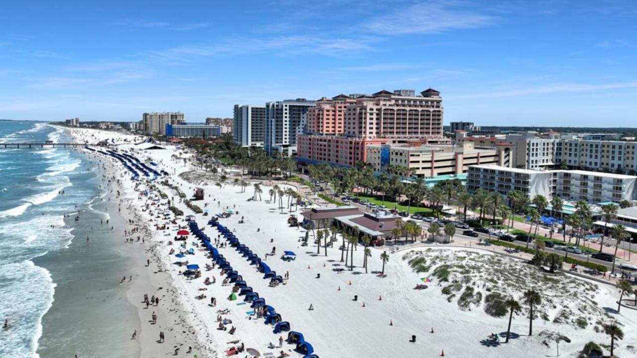 Pelican Pointe Clearwater Beach Hotel Exterior foto