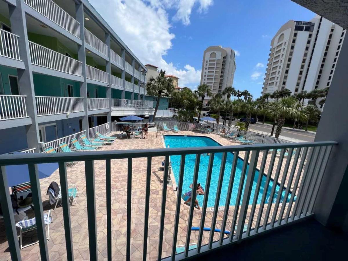 Pelican Pointe Clearwater Beach Hotel Exterior foto