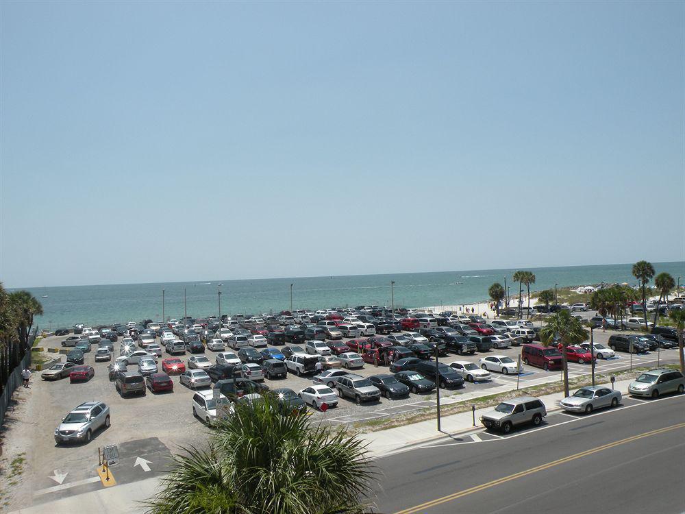 Pelican Pointe Clearwater Beach Hotel Exterior foto